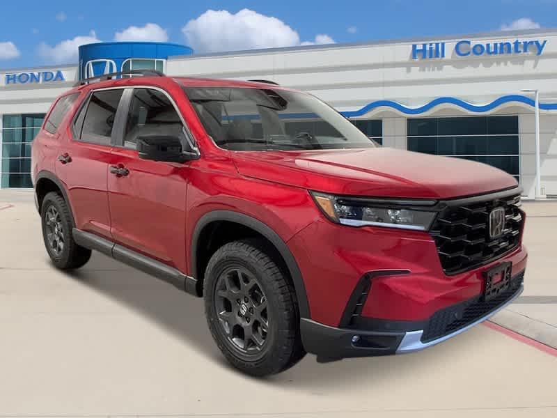 new 2025 Honda Pilot car, priced at $51,350