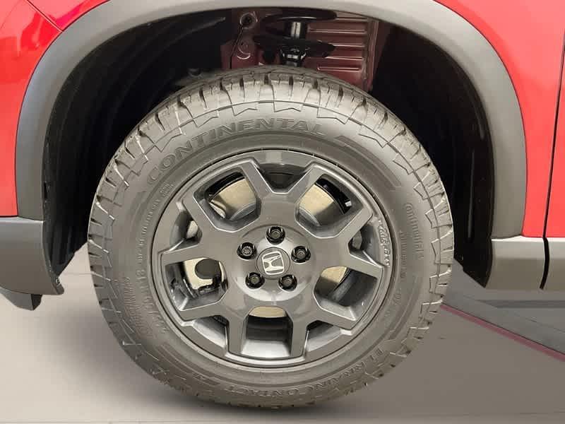 new 2025 Honda Pilot car, priced at $51,350