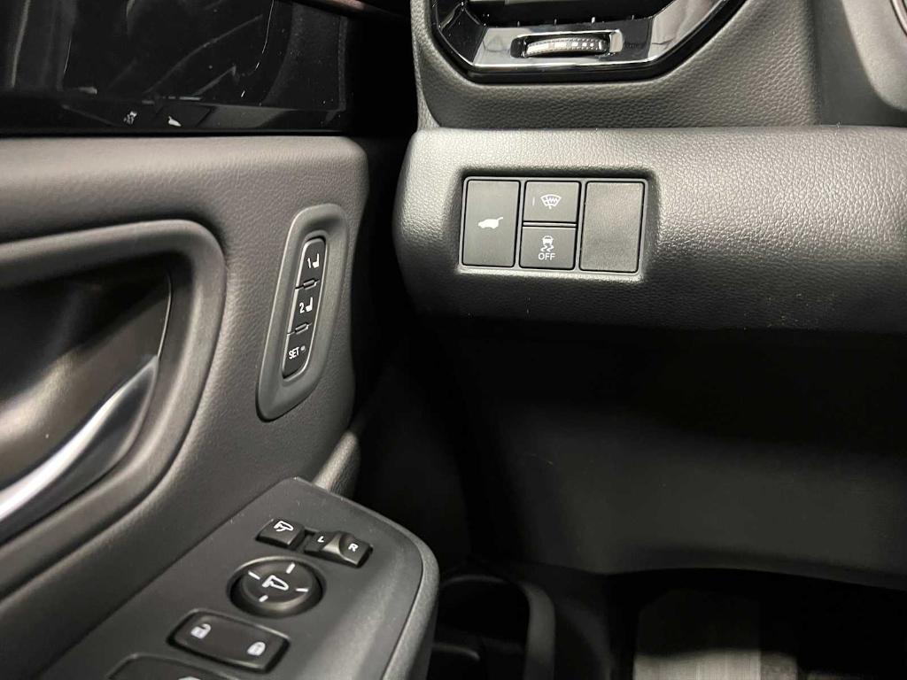 new 2025 Honda Pilot car, priced at $51,350