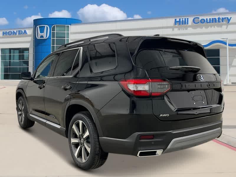 new 2025 Honda Pilot car, priced at $54,575