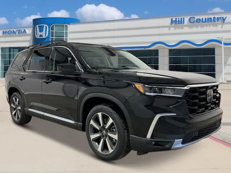 new 2025 Honda Pilot car, priced at $54,575