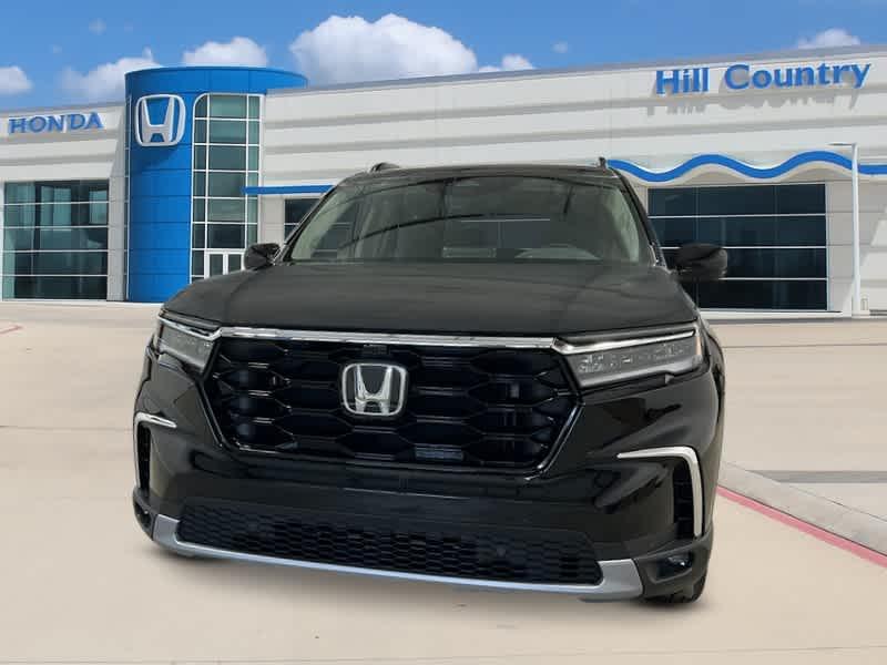 new 2025 Honda Pilot car, priced at $54,575