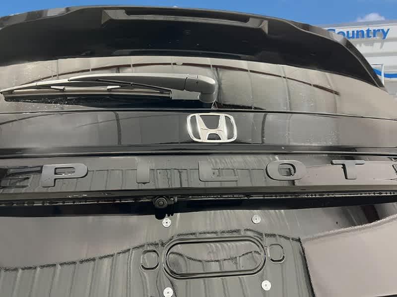new 2025 Honda Pilot car, priced at $54,575