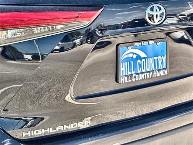 used 2023 Toyota Highlander car, priced at $26,295