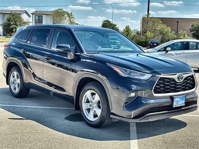 used 2023 Toyota Highlander car, priced at $26,295