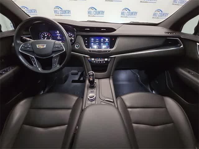 used 2022 Cadillac XT5 car, priced at $30,000