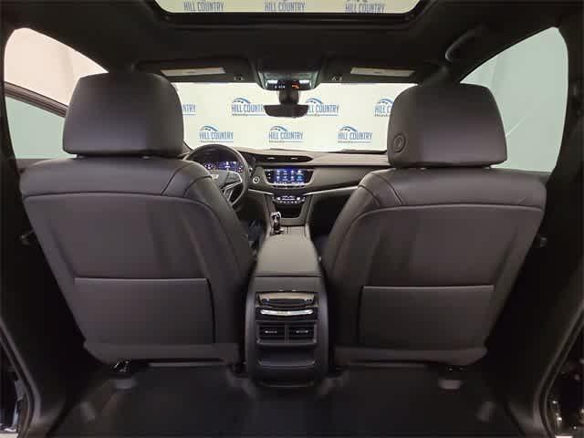 used 2022 Cadillac XT5 car, priced at $30,000