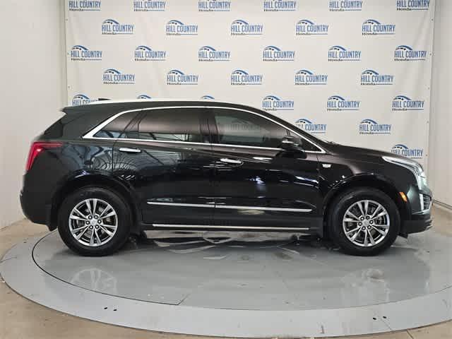used 2022 Cadillac XT5 car, priced at $30,000