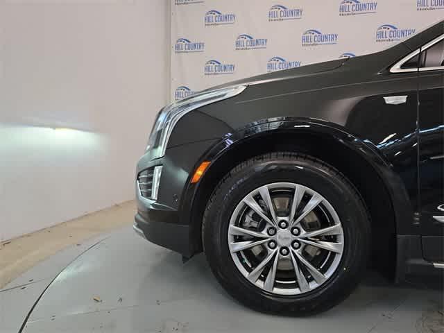 used 2022 Cadillac XT5 car, priced at $30,000