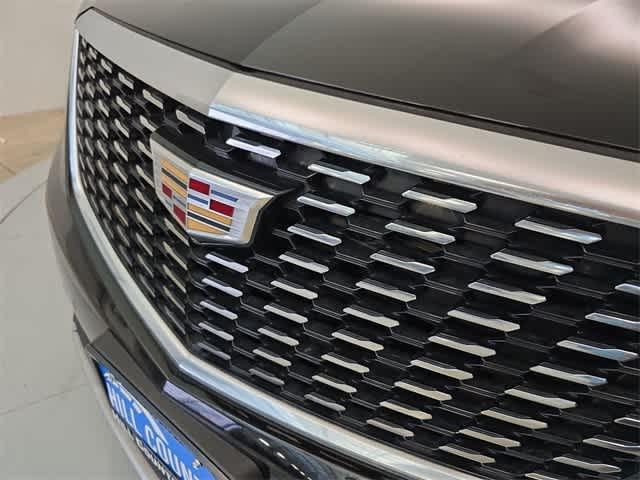 used 2022 Cadillac XT5 car, priced at $30,000