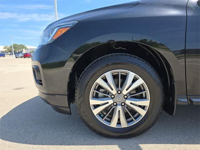 used 2020 Nissan Pathfinder car, priced at $16,145