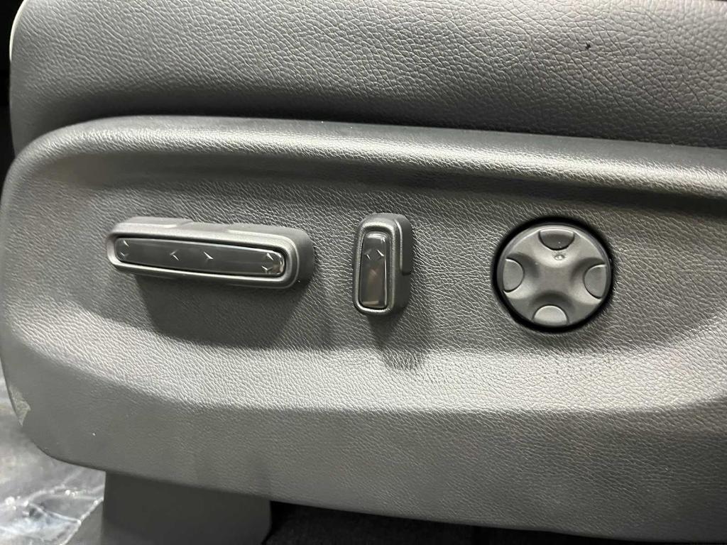 new 2026 Honda Odyssey car, priced at $45,960