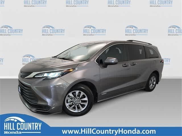 used 2021 Toyota Sienna car, priced at $30,395