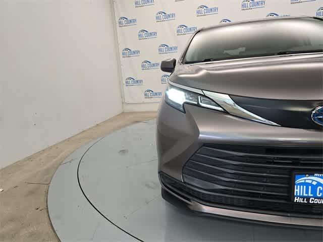 used 2021 Toyota Sienna car, priced at $30,395