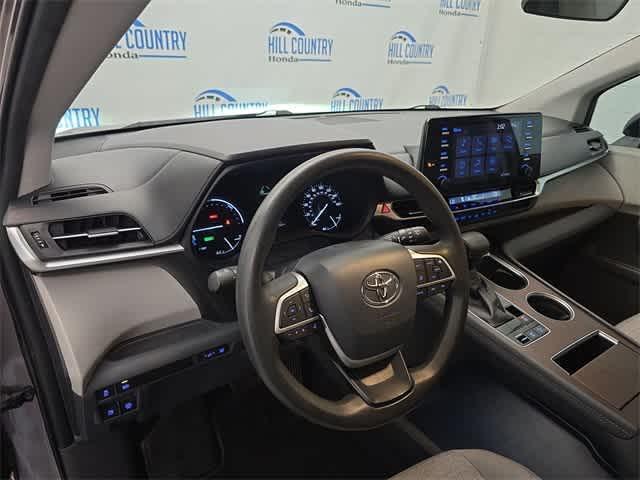 used 2021 Toyota Sienna car, priced at $30,395