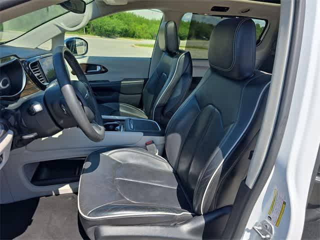 used 2023 Chrysler Pacifica car, priced at $23,595
