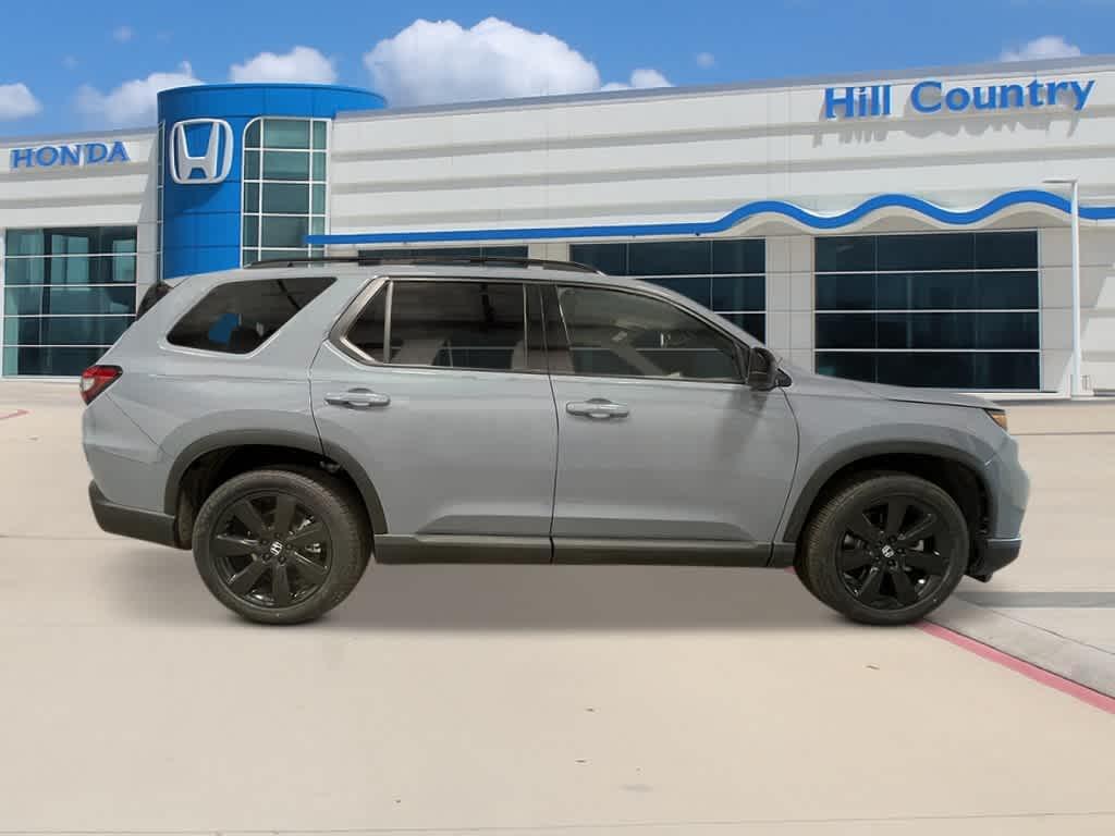 new 2025 Honda Pilot car, priced at $55,530