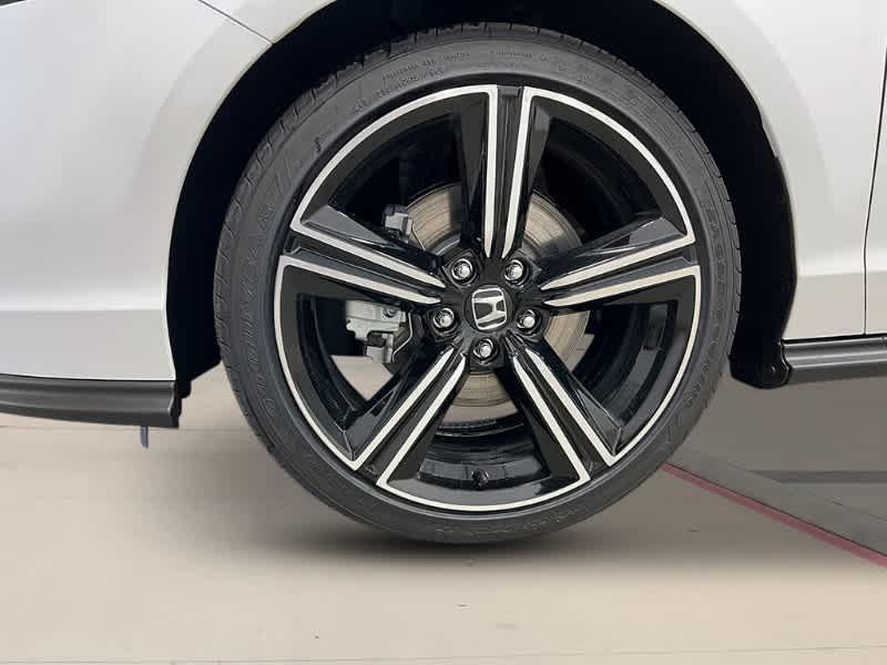 new 2025 Honda Accord Hybrid car, priced at $33,755