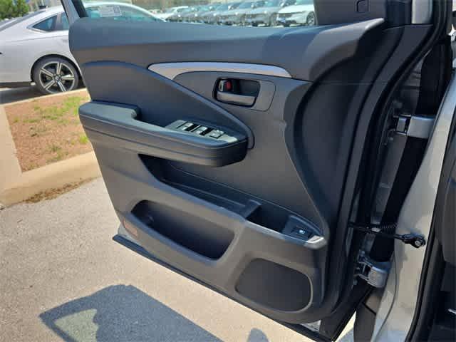 new 2025 Honda Ridgeline car, priced at $39,813