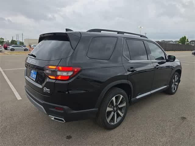 new 2025 Honda Pilot car, priced at $53,530