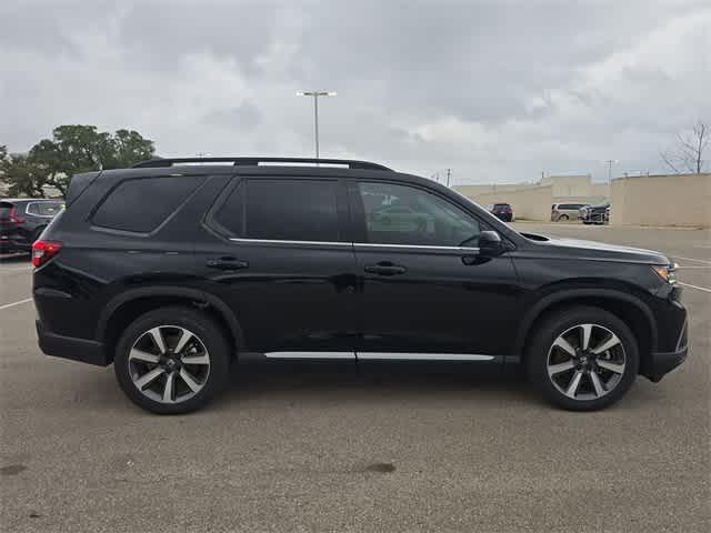 new 2025 Honda Pilot car, priced at $53,530