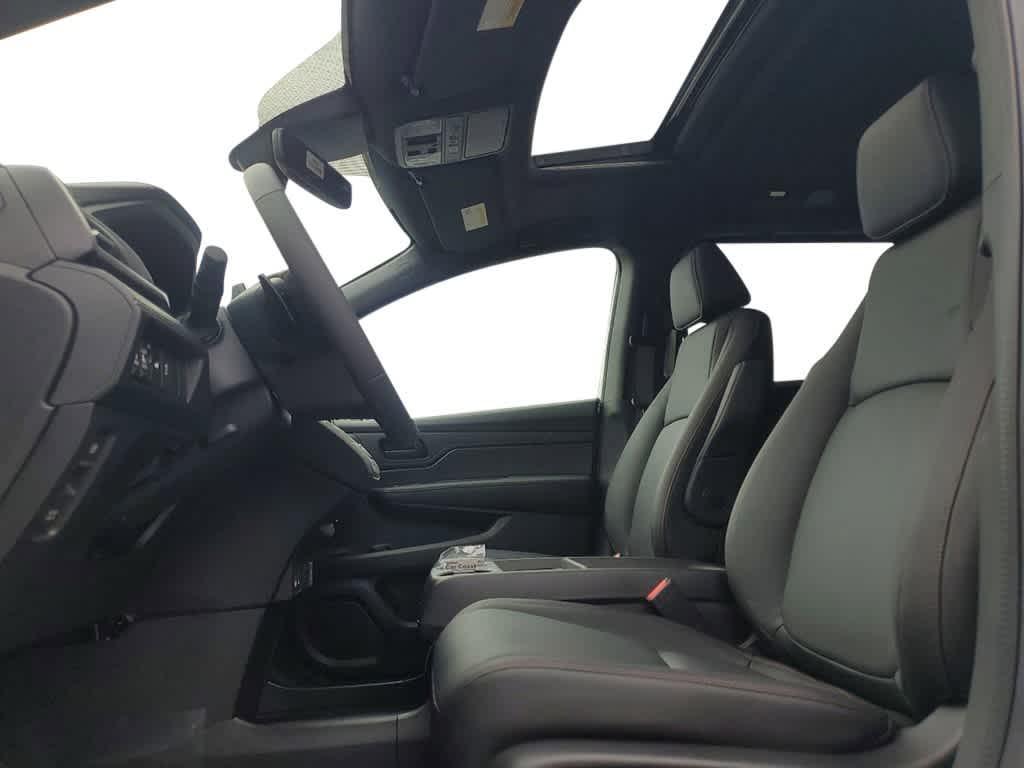 new 2026 Honda Odyssey car, priced at $42,695