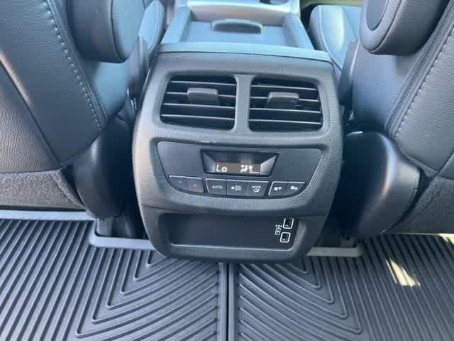 used 2022 Honda Pilot car, priced at $31,195