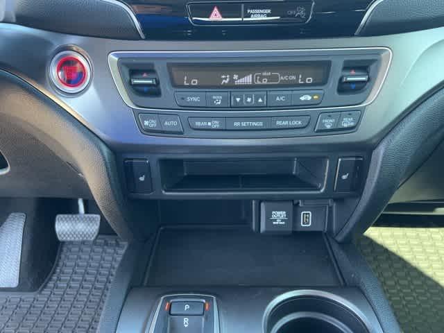 used 2022 Honda Pilot car, priced at $31,195