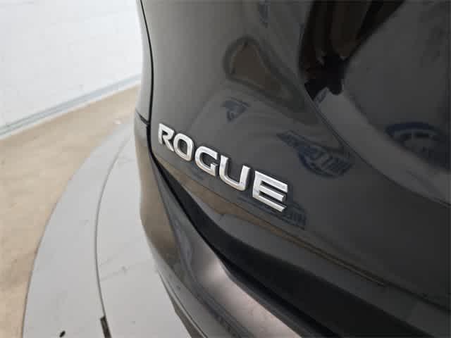 used 2015 Nissan Rogue car, priced at $7,995