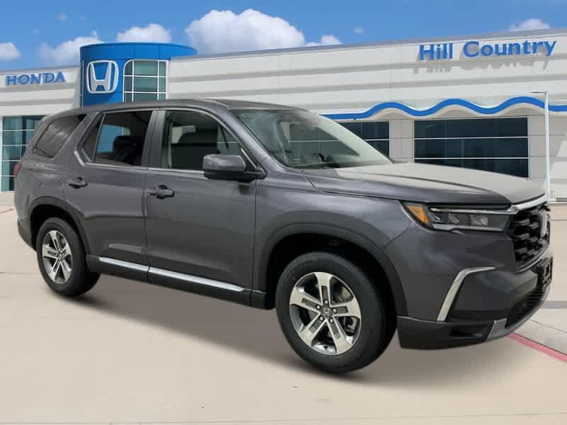 new 2025 Honda Pilot car, priced at $44,915