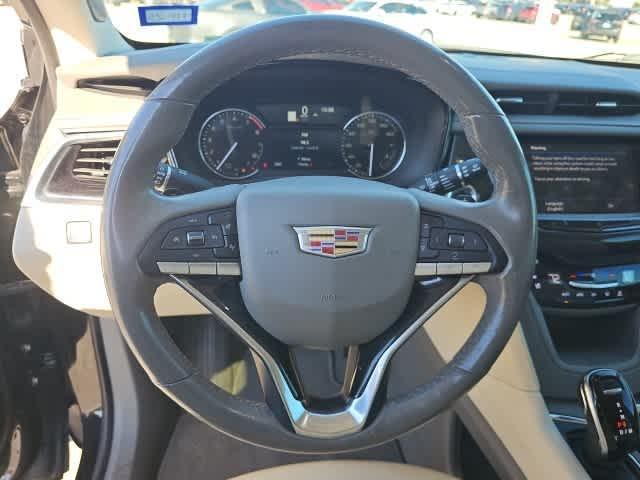 used 2021 Cadillac XT6 car, priced at $25,000