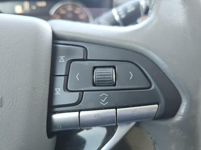 used 2021 Cadillac XT6 car, priced at $25,000