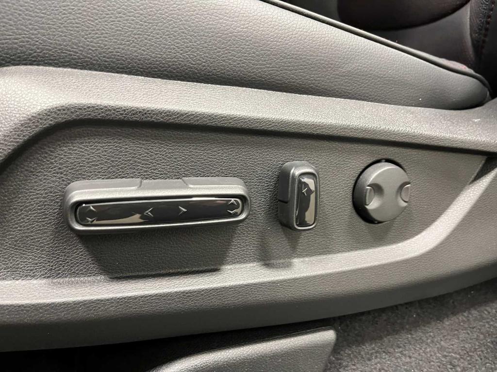 new 2025 Honda Pilot car, priced at $55,075