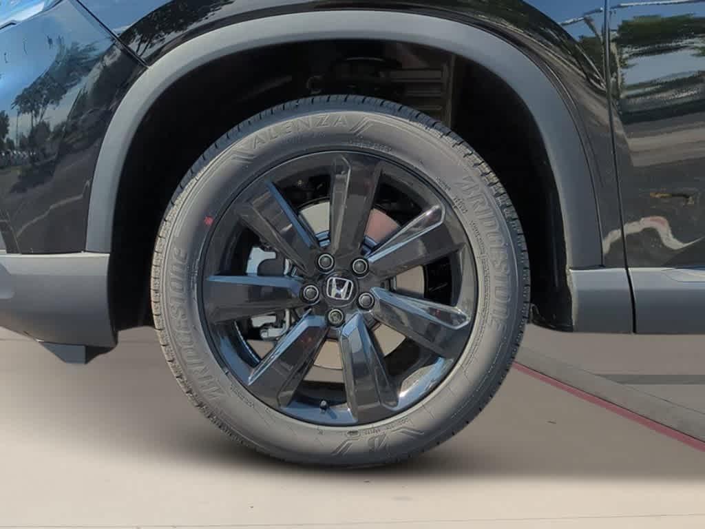 new 2025 Honda Pilot car, priced at $55,075