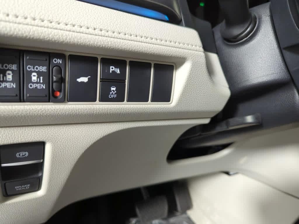 new 2026 Honda Odyssey car, priced at $45,653