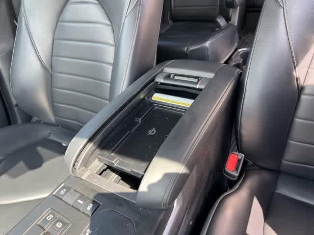 used 2022 Toyota Highlander car, priced at $31,995