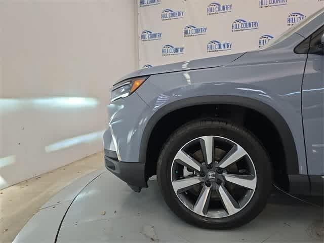 used 2025 Honda Pilot car, priced at $46,595
