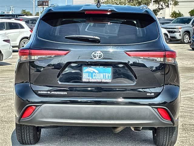 used 2023 Toyota Highlander car, priced at $31,395