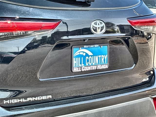 used 2023 Toyota Highlander car, priced at $31,395