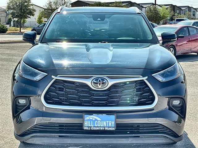 used 2023 Toyota Highlander car, priced at $31,395