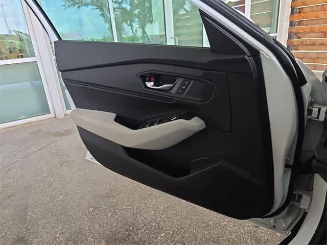 new 2025 Honda Accord Hybrid car, priced at $34,804