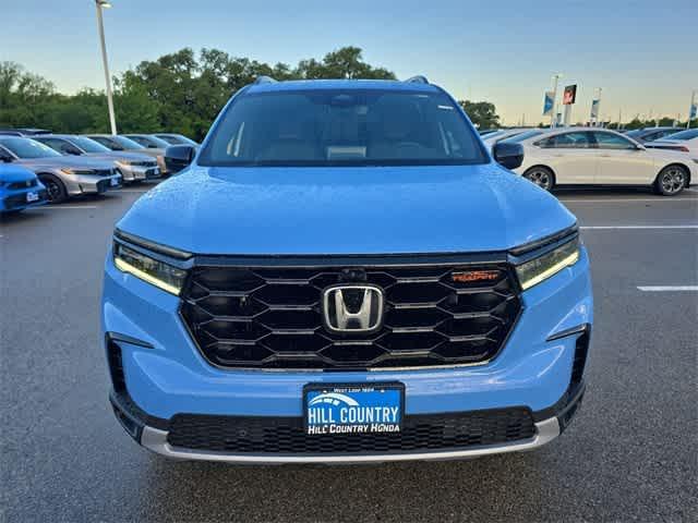 new 2025 Honda Pilot car, priced at $48,395