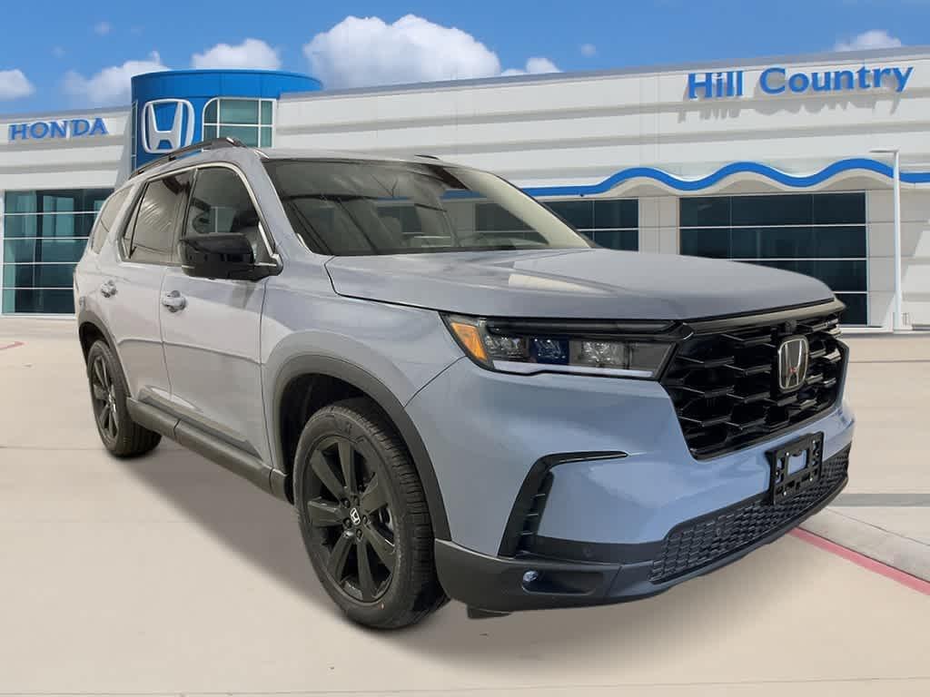 new 2025 Honda Pilot car, priced at $55,530