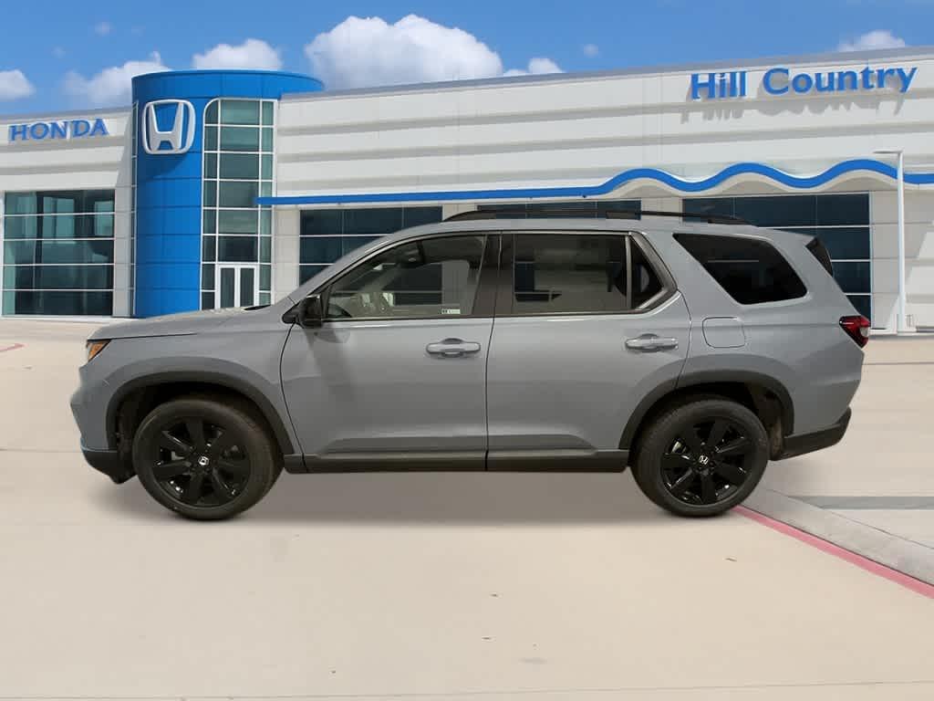 new 2025 Honda Pilot car, priced at $55,530