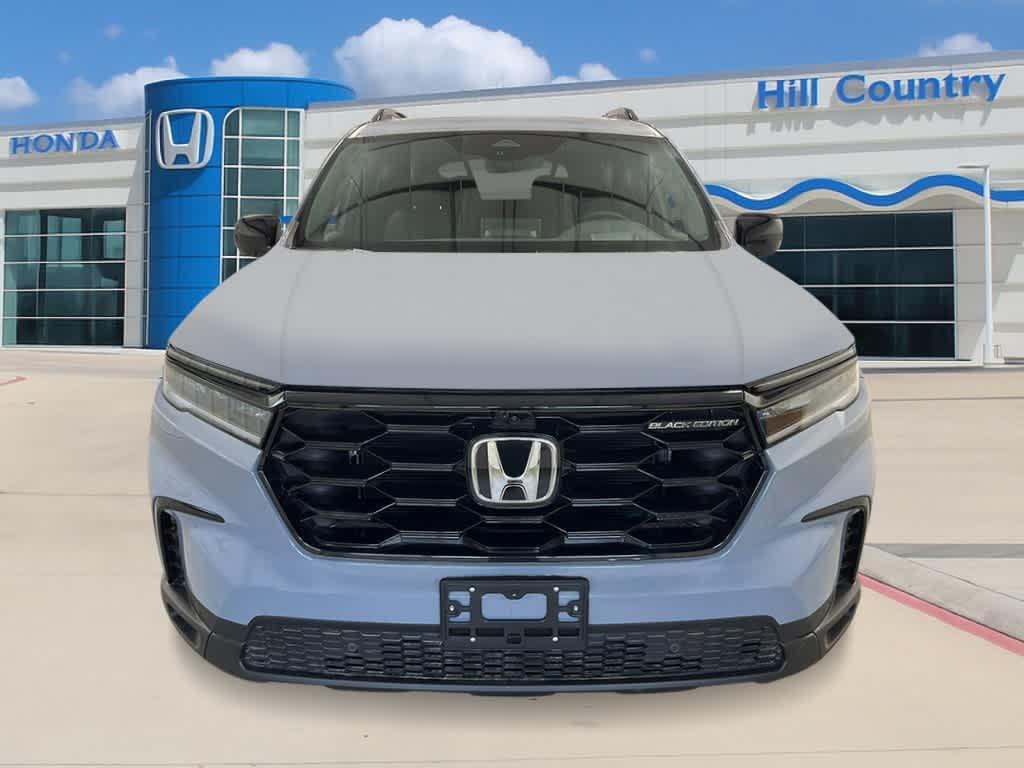 new 2025 Honda Pilot car, priced at $55,530