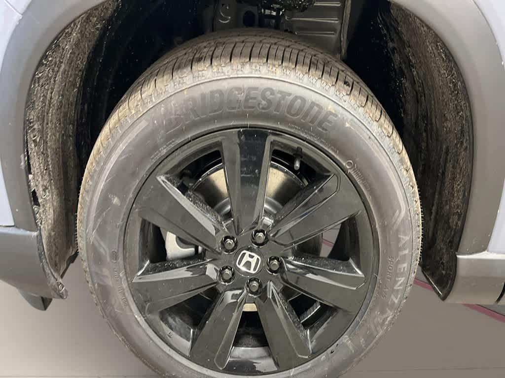 new 2025 Honda Pilot car, priced at $55,530