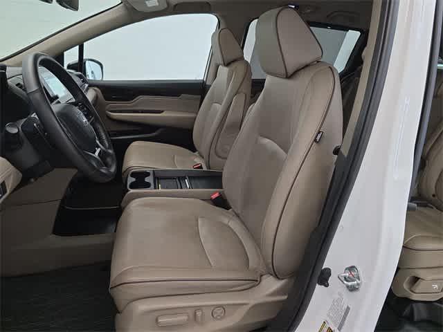 used 2024 Honda Odyssey car, priced at $35,295