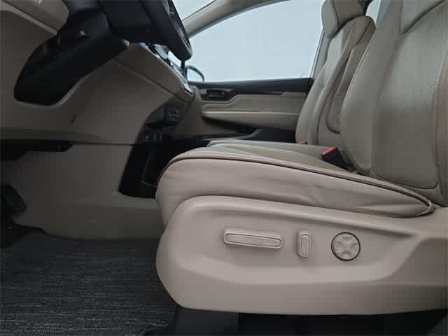 used 2024 Honda Odyssey car, priced at $35,295