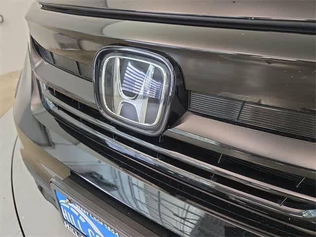 used 2022 Honda Pilot car, priced at $26,795