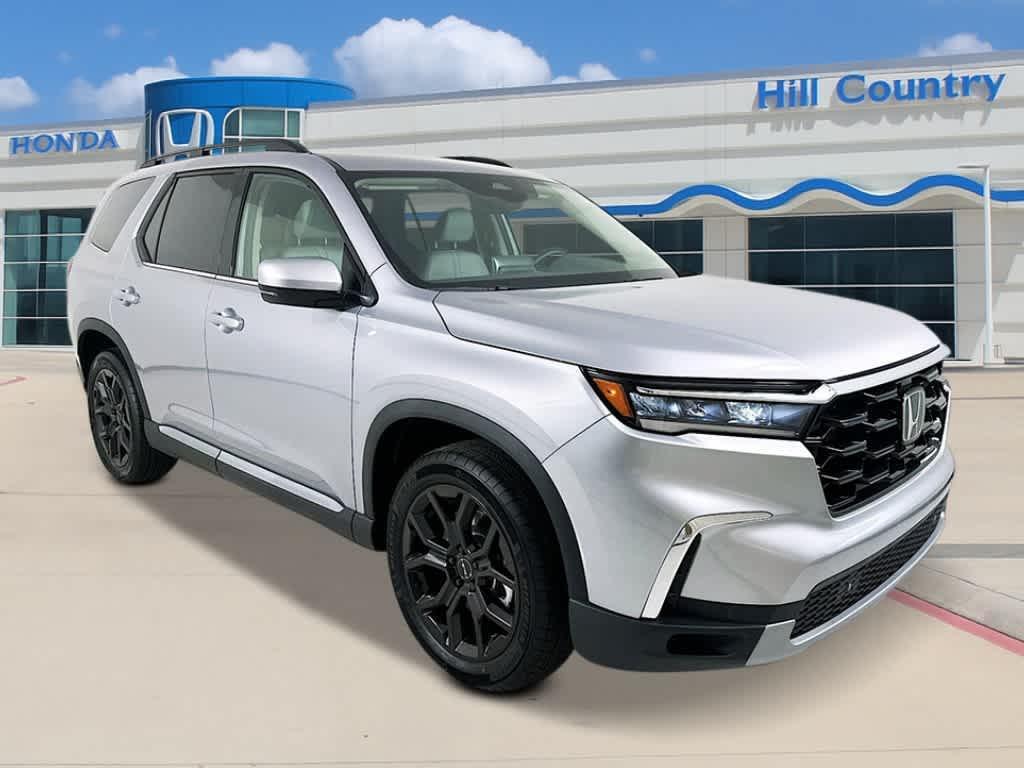 new 2025 Honda Pilot car, priced at $46,900
